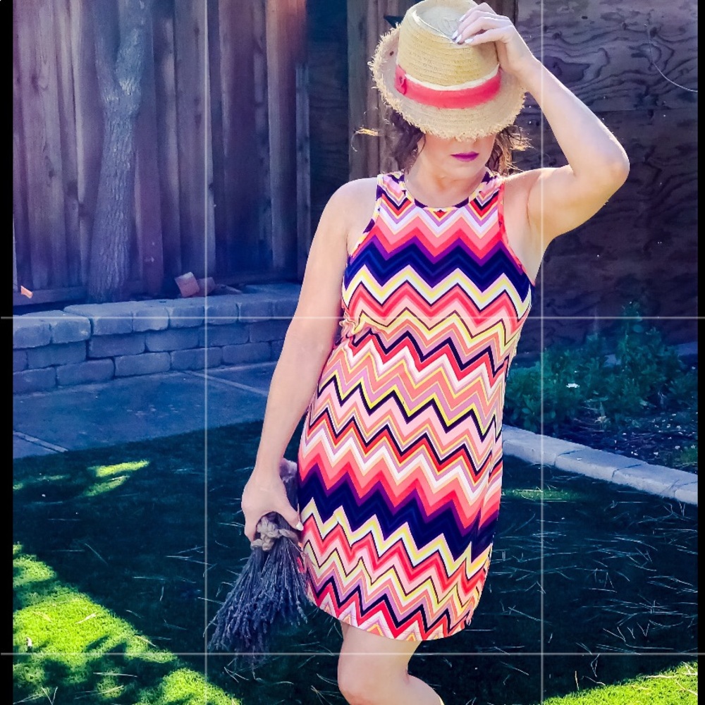 Trina Sun Dress - Picture 2 of 3